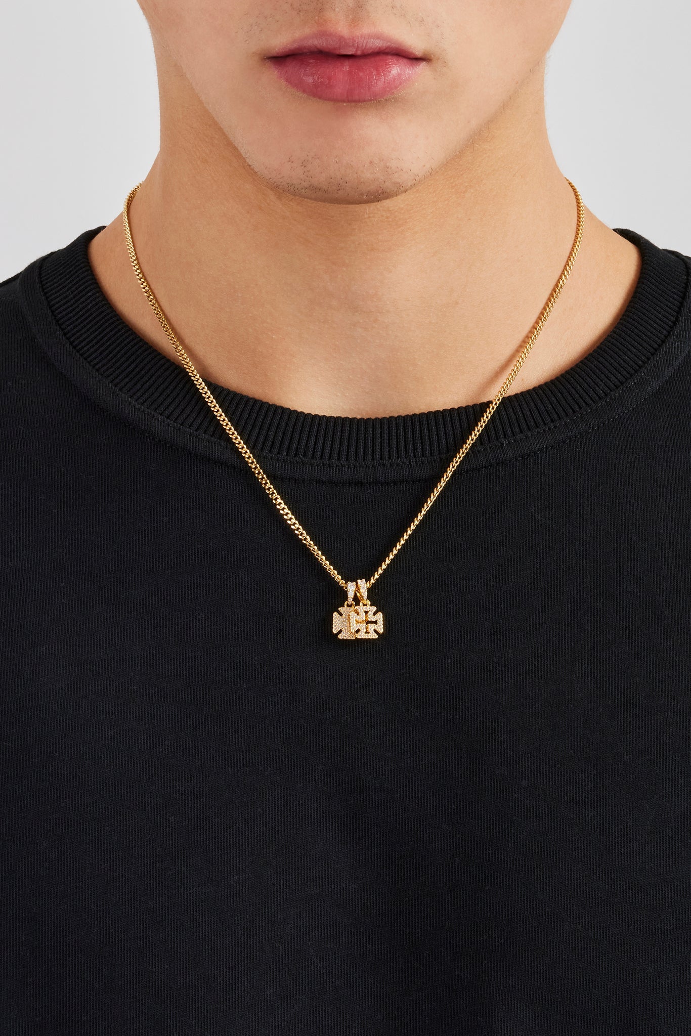 Kubanische Halskette mit vereistem Doppelkreuzmotiv – 10 mm – Gold