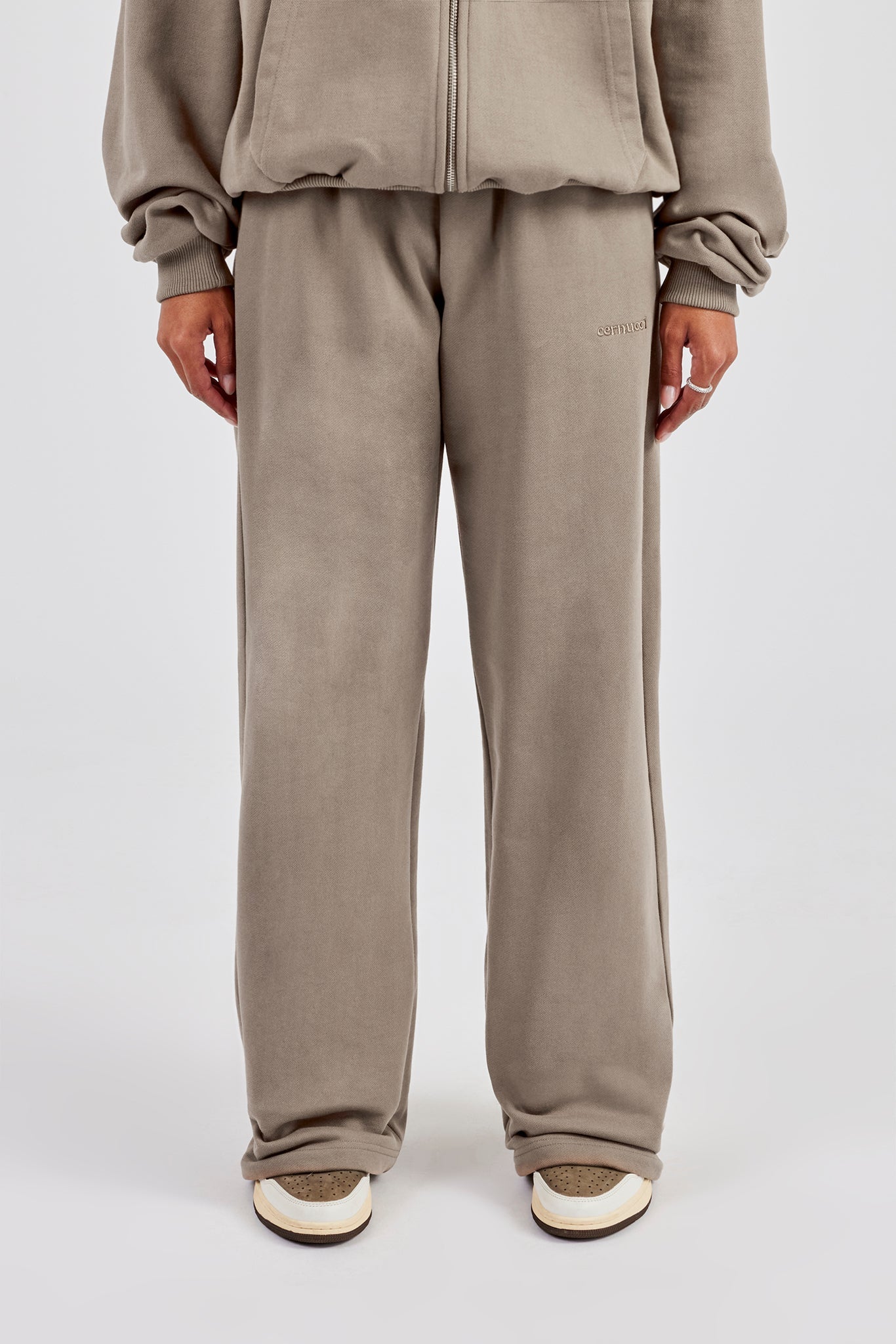 Cernucci Wide Leg Jogger - Taupe