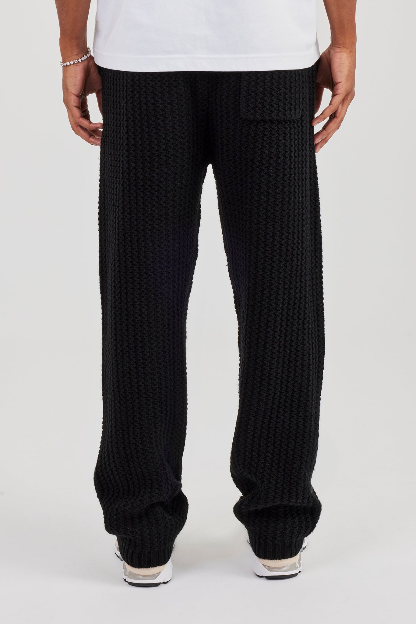 Knitted Relaxed Jogger - Black