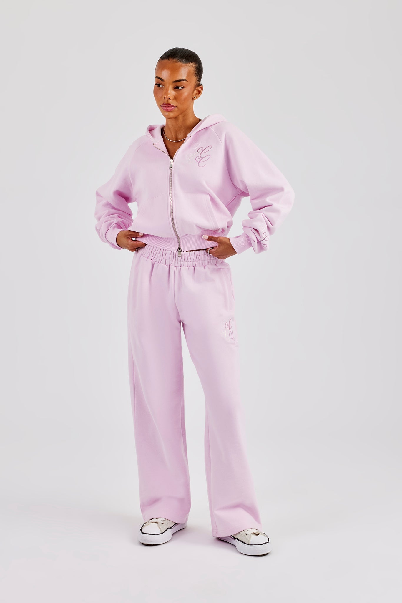 Embroidered Applique Wide Leg Jogger - Pink