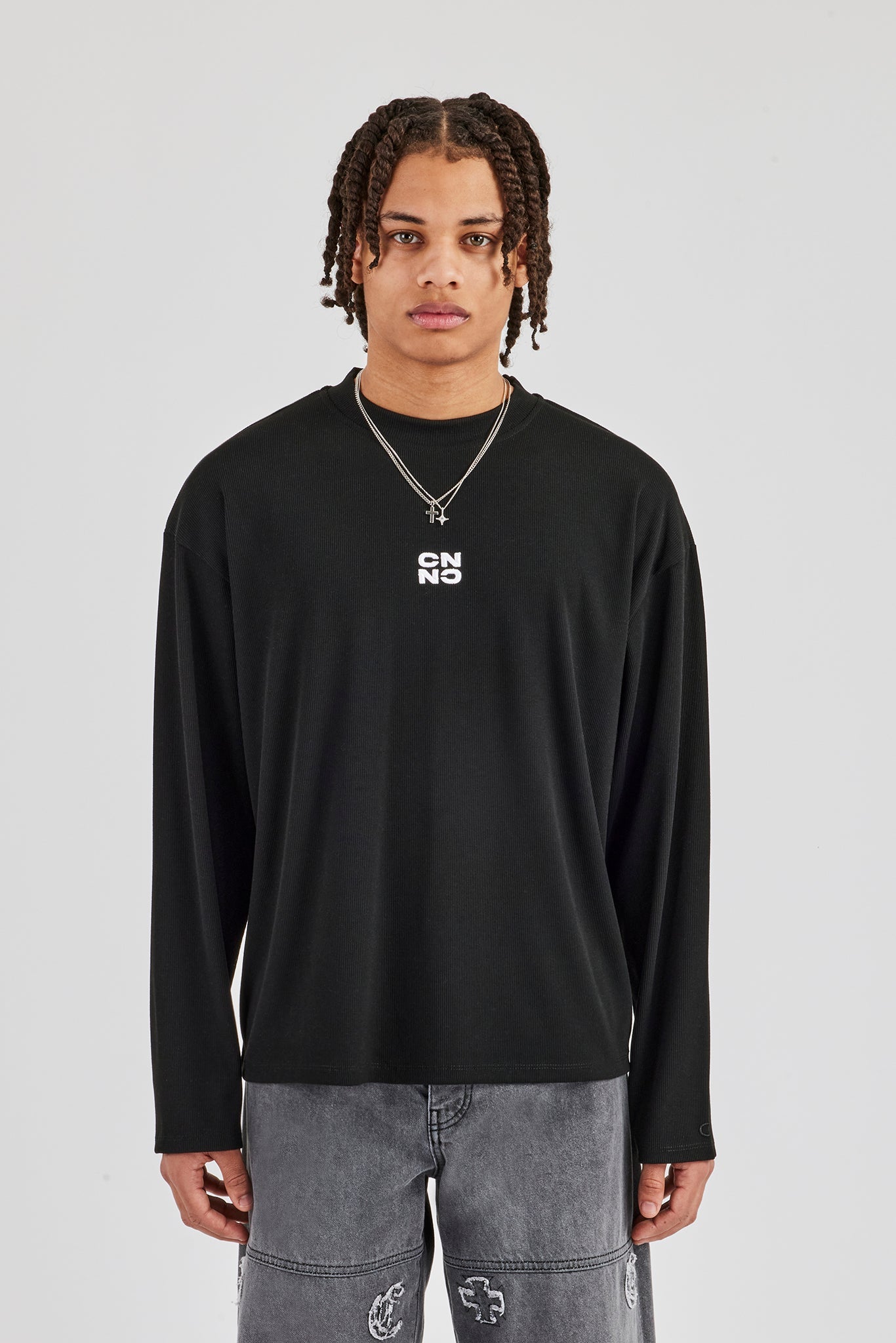 Ribbed Long Sleeve Embroidered T-Shirt - Black