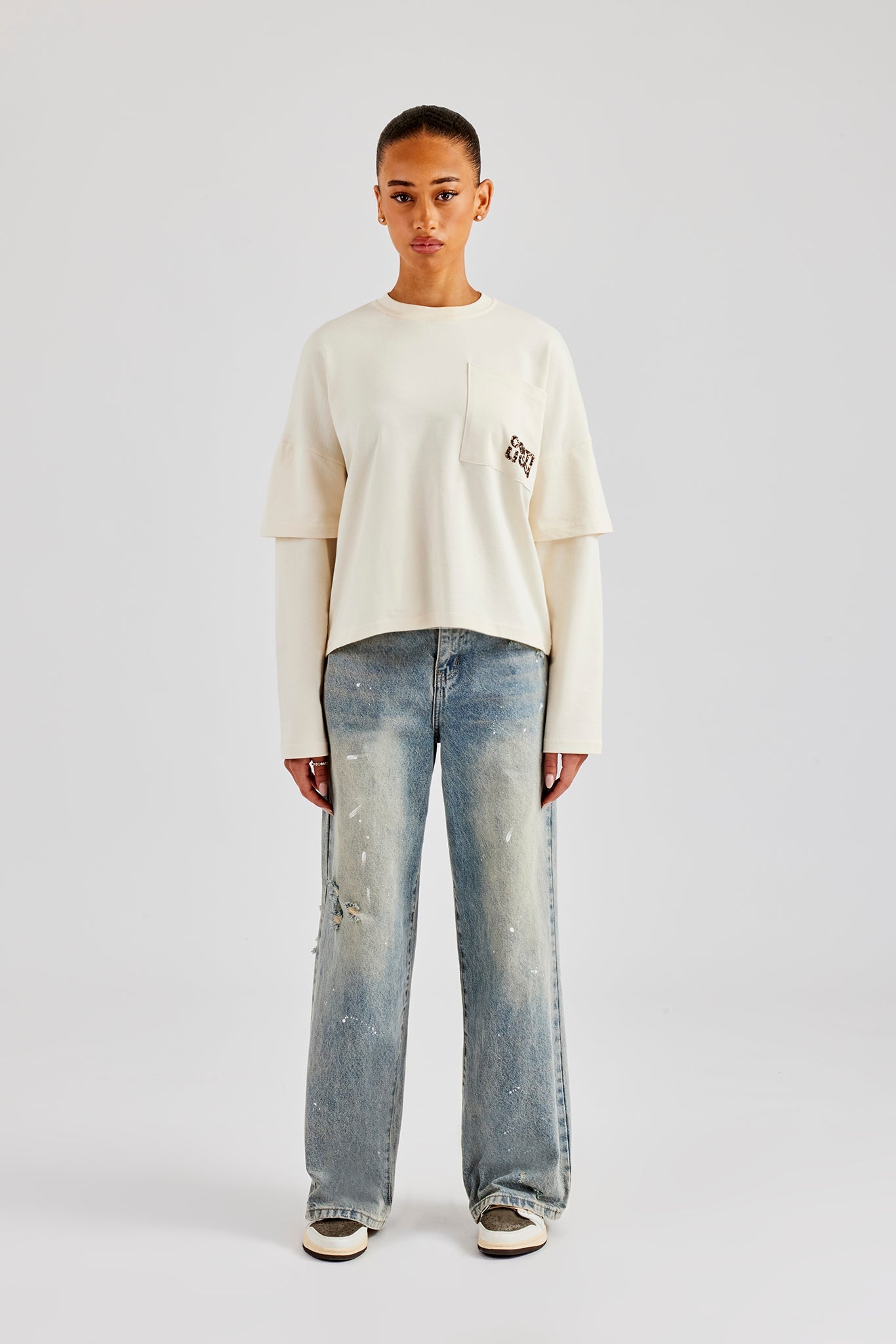 Mehrlagiges T-Shirt mit langen Ärmeln und Glitzerapplikation - Off White