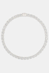 Iced Square Cluster Chain