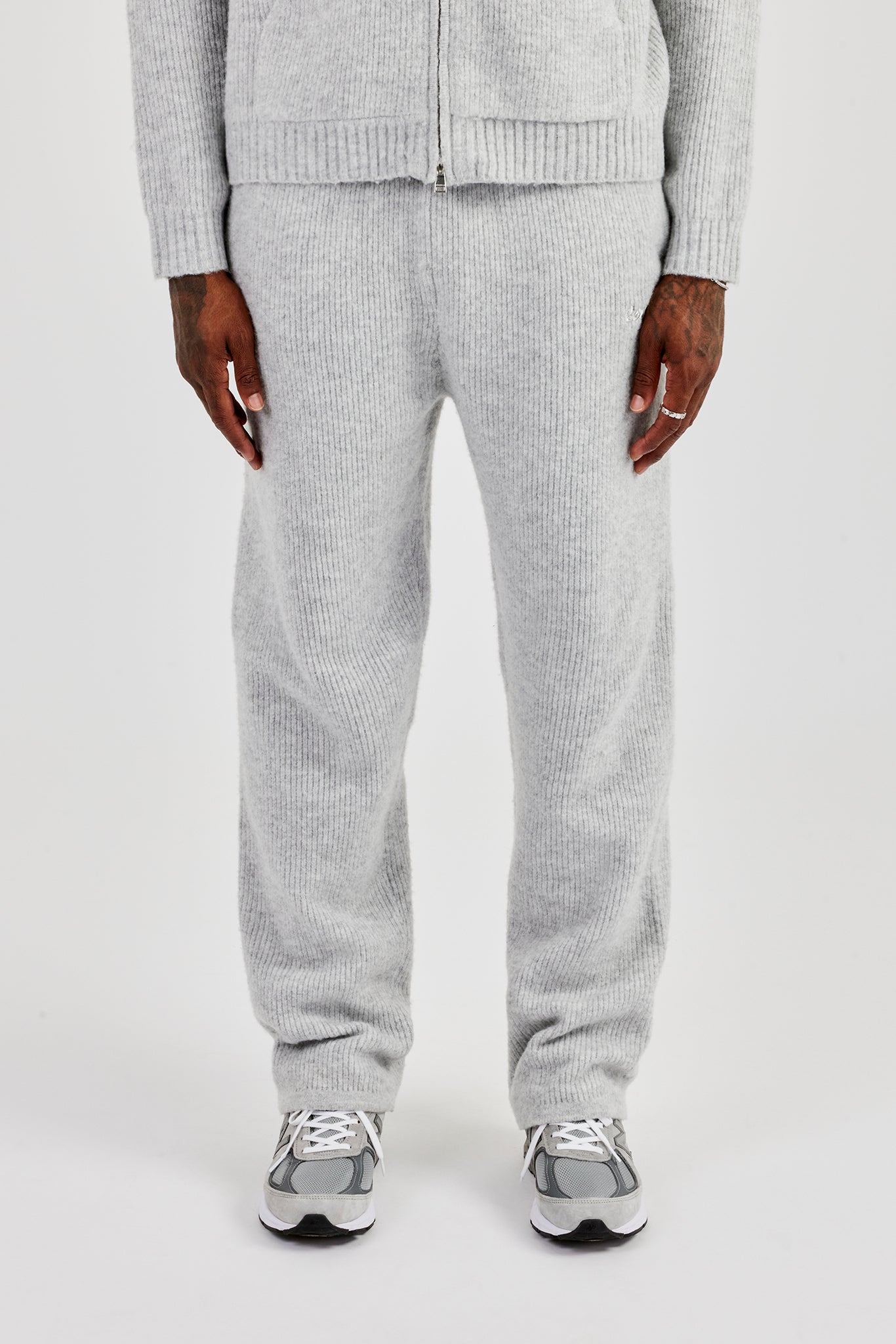 Embroidered Knitted Jogger - Light Grey