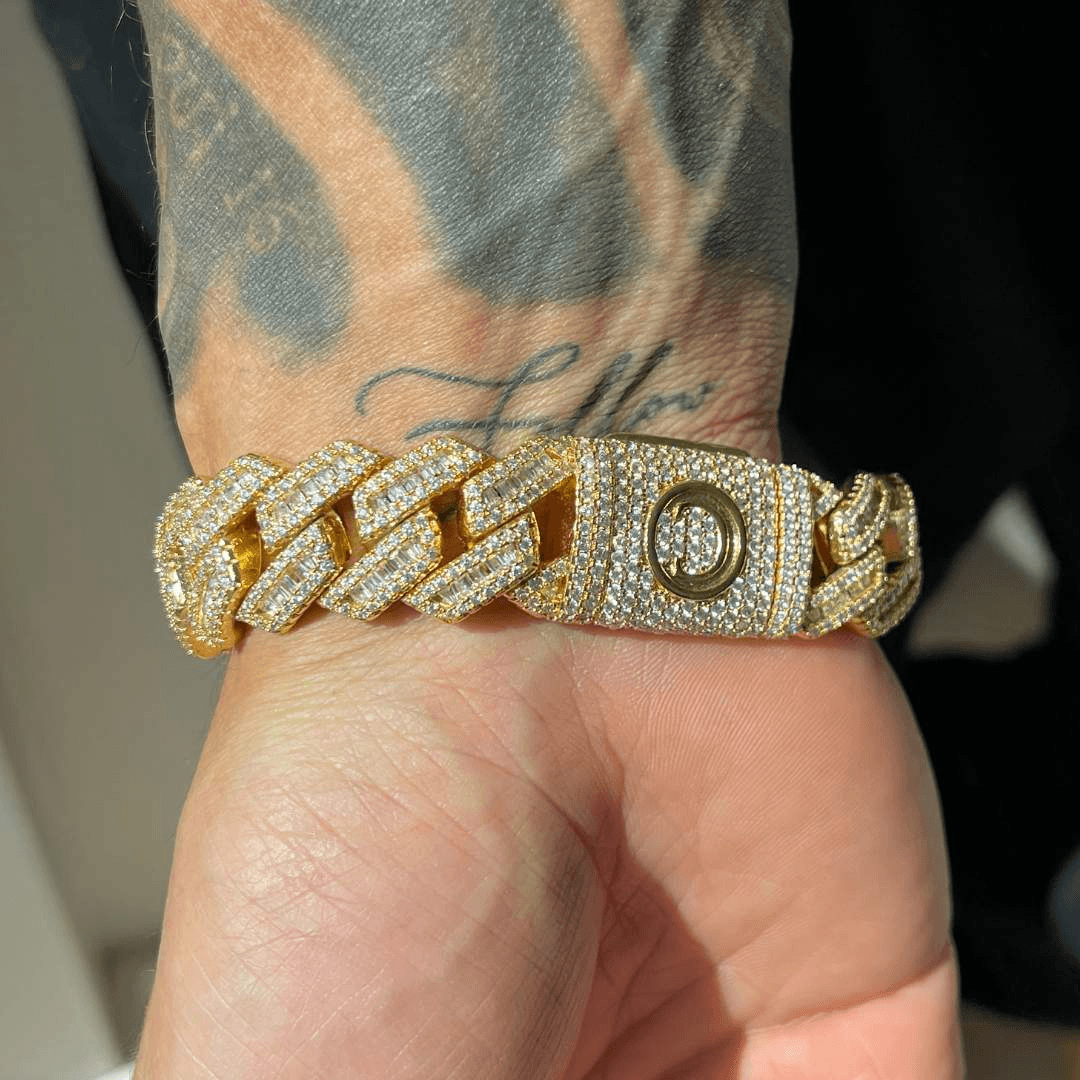 17mm Baguette Prong Link Bracelet - Gold - Cernucci