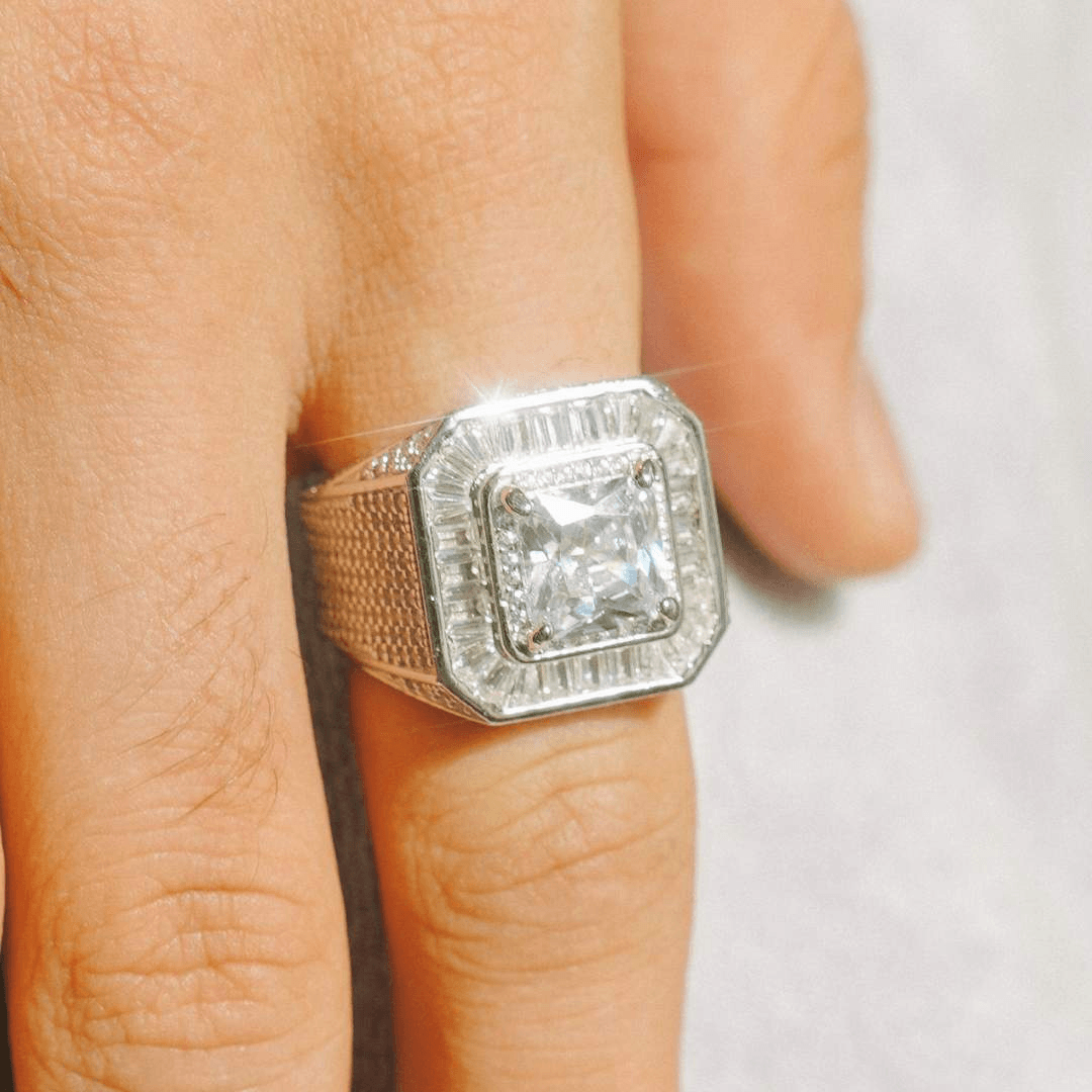 1980s Ring - White Gold - Cernucci