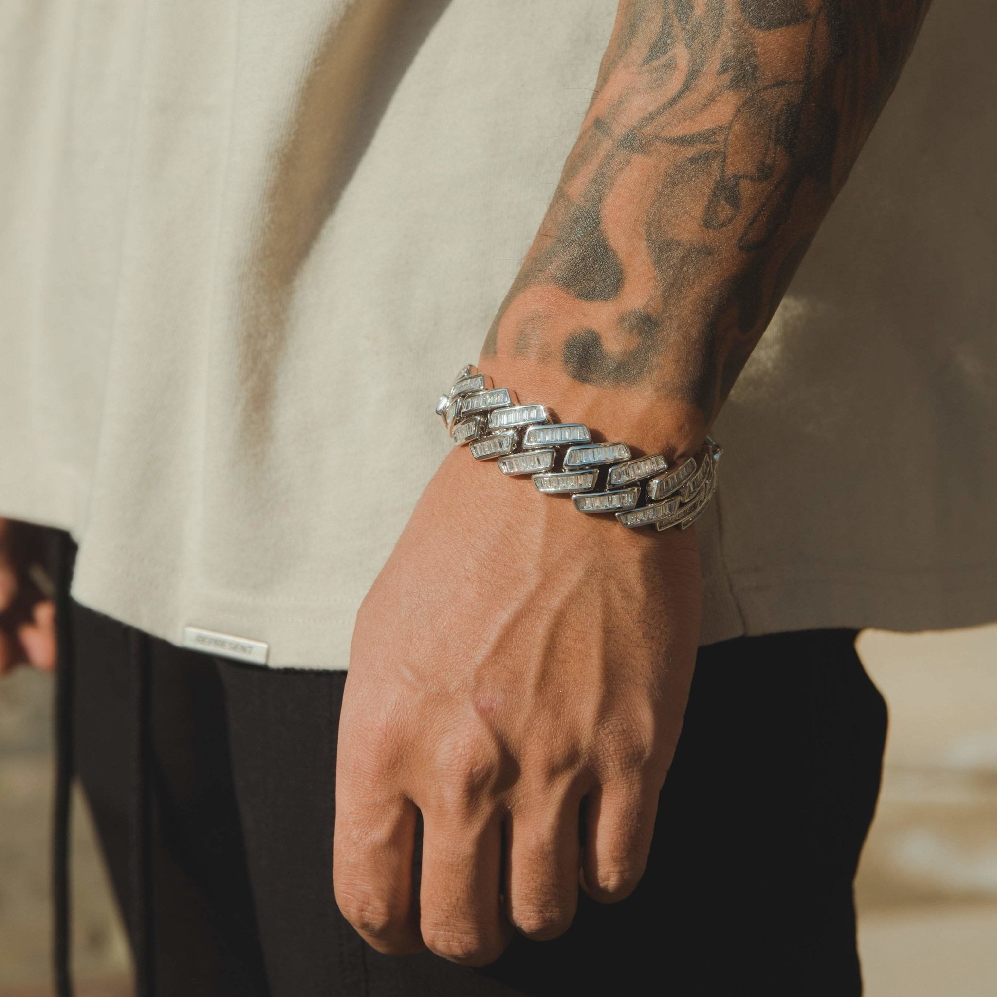 19mm Baguette Prong Link Bracelet - White Gold - Cernucci