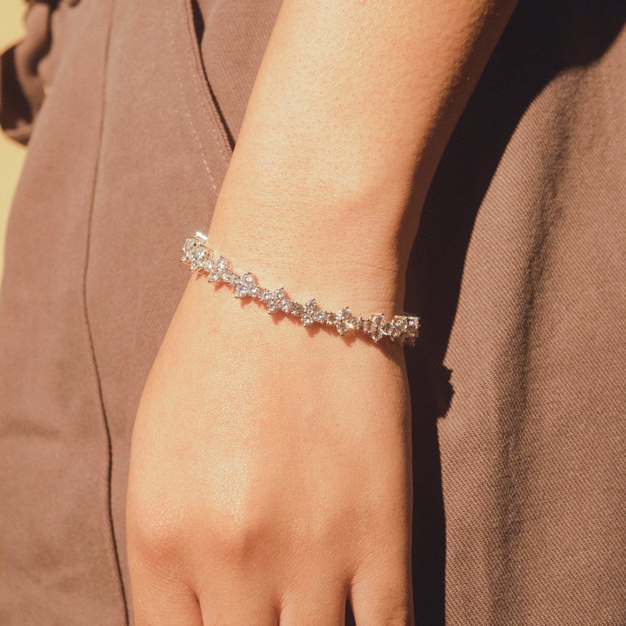 3mm Flower Tennis Bracelet - White Gold - Cernucci