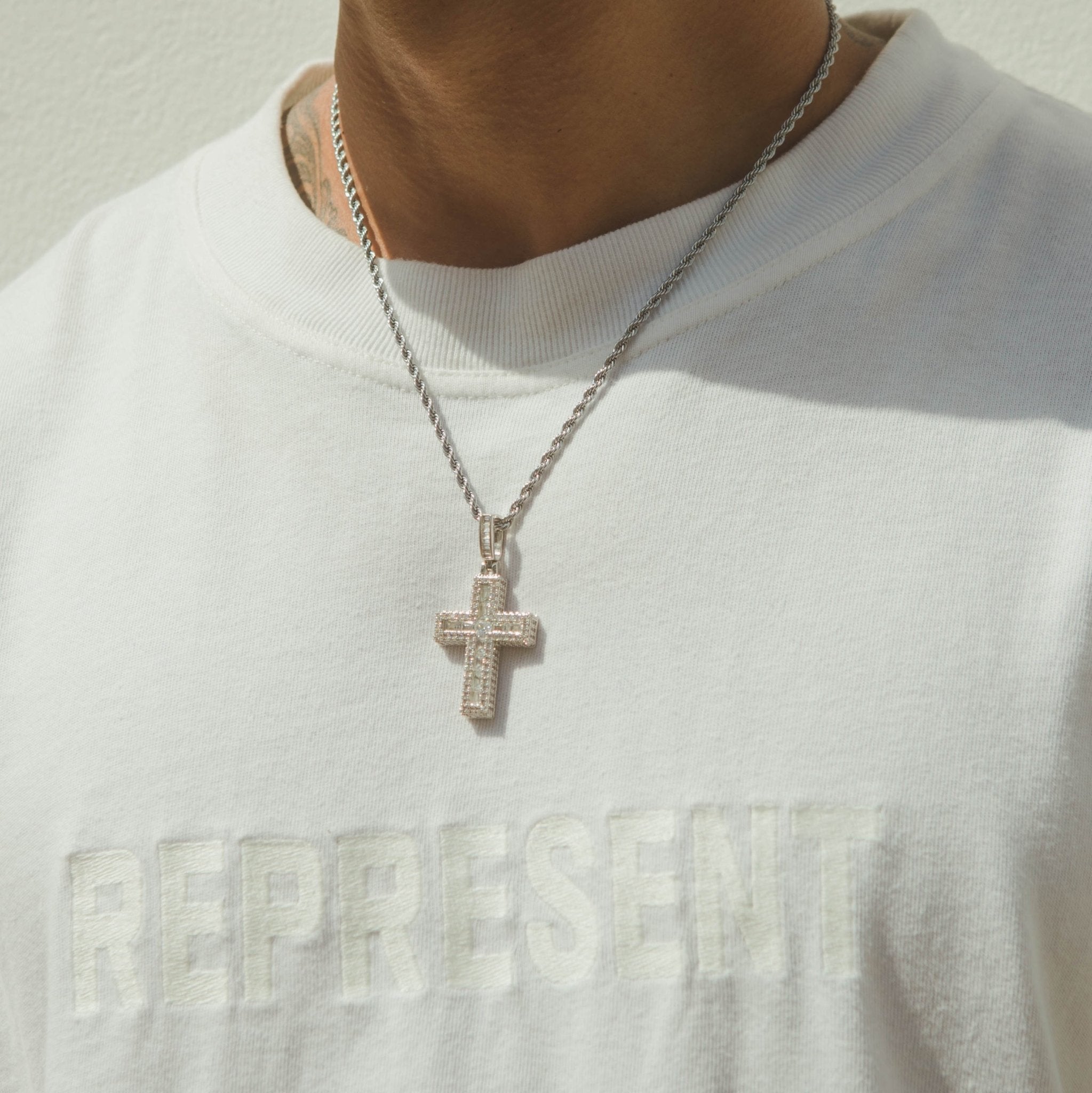 Baguette Cross Pendant - White Gold - Cernucci