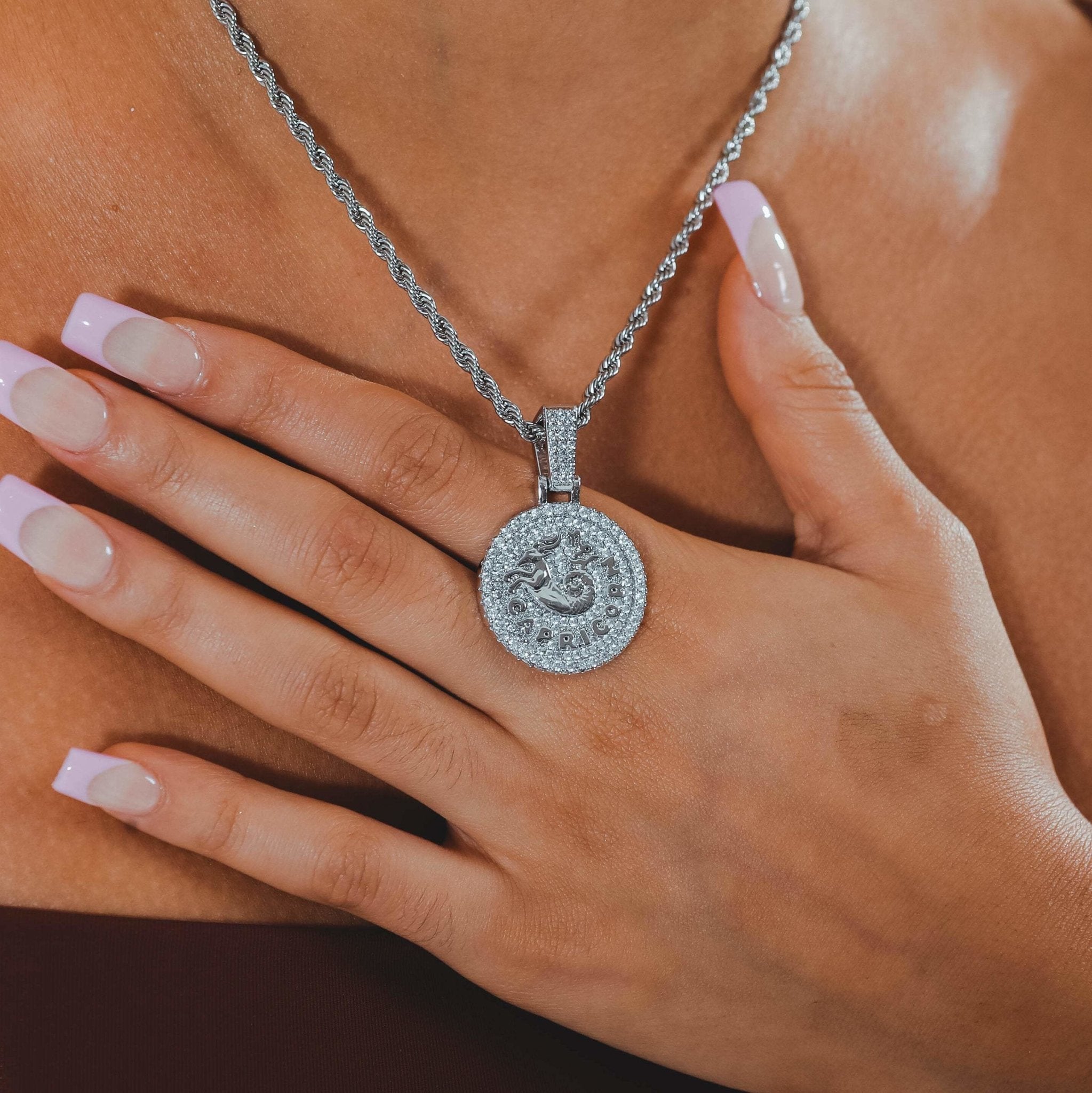 Capricorn Zodiac Pendant - White Gold - Cernucci