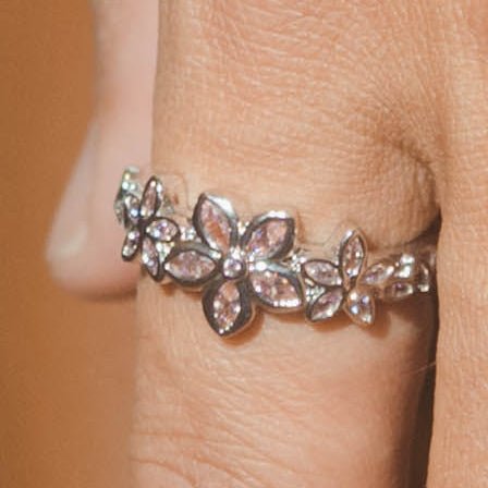 Cherry Blossom Ring - White Gold - Cernucci
