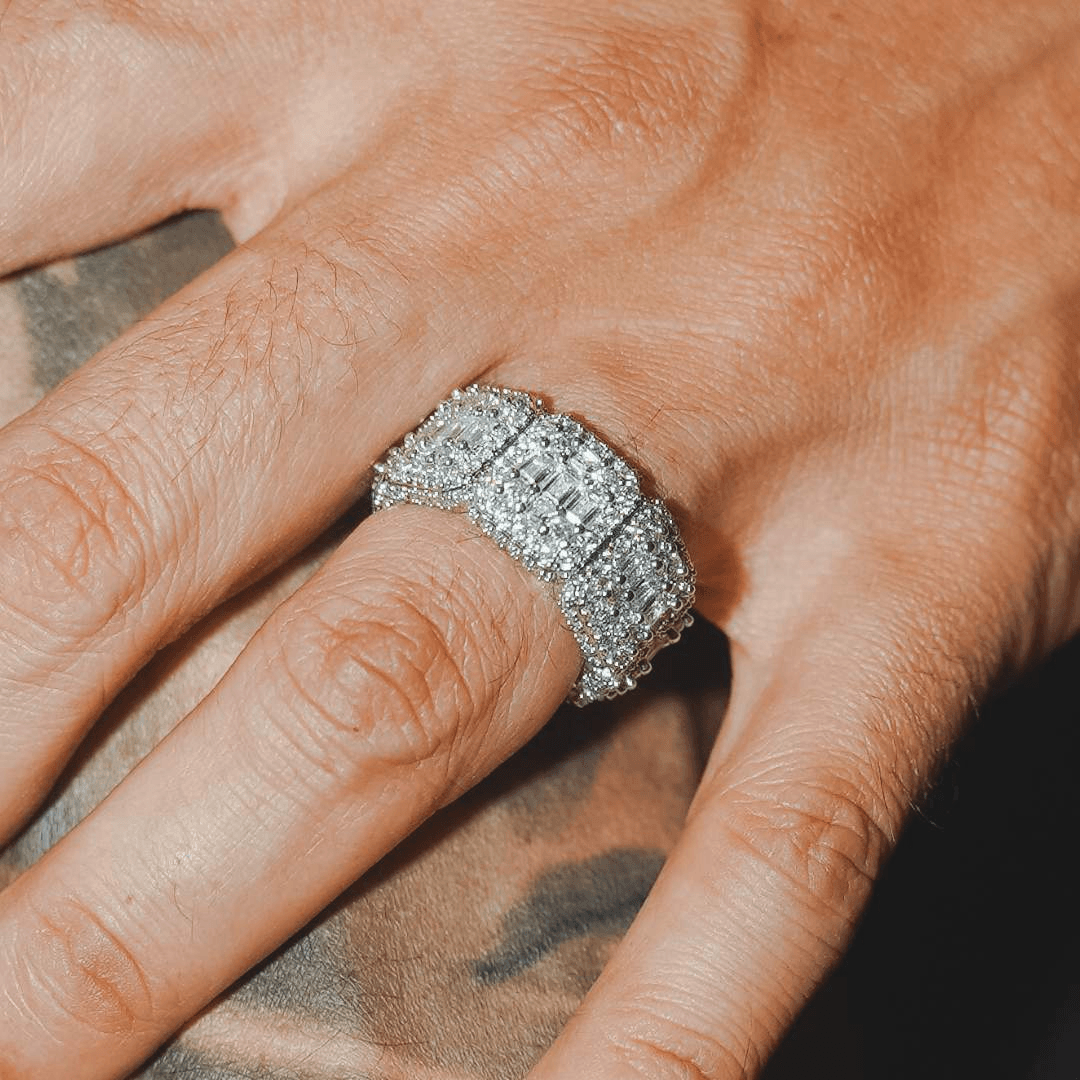 Clustered Ring - White Gold - Cernucci