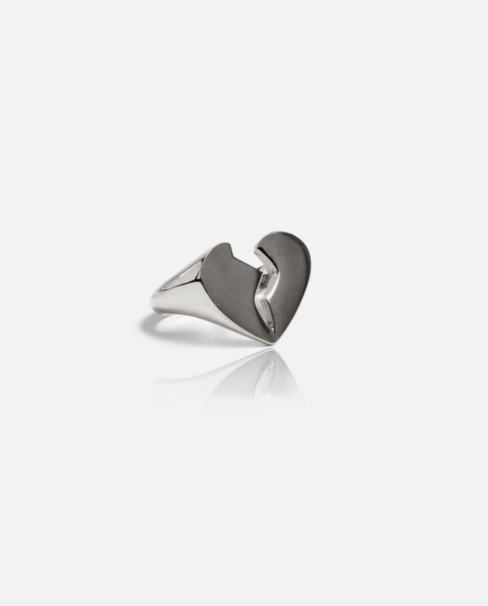 Heartbreak Ring - White Gold - Cernucci