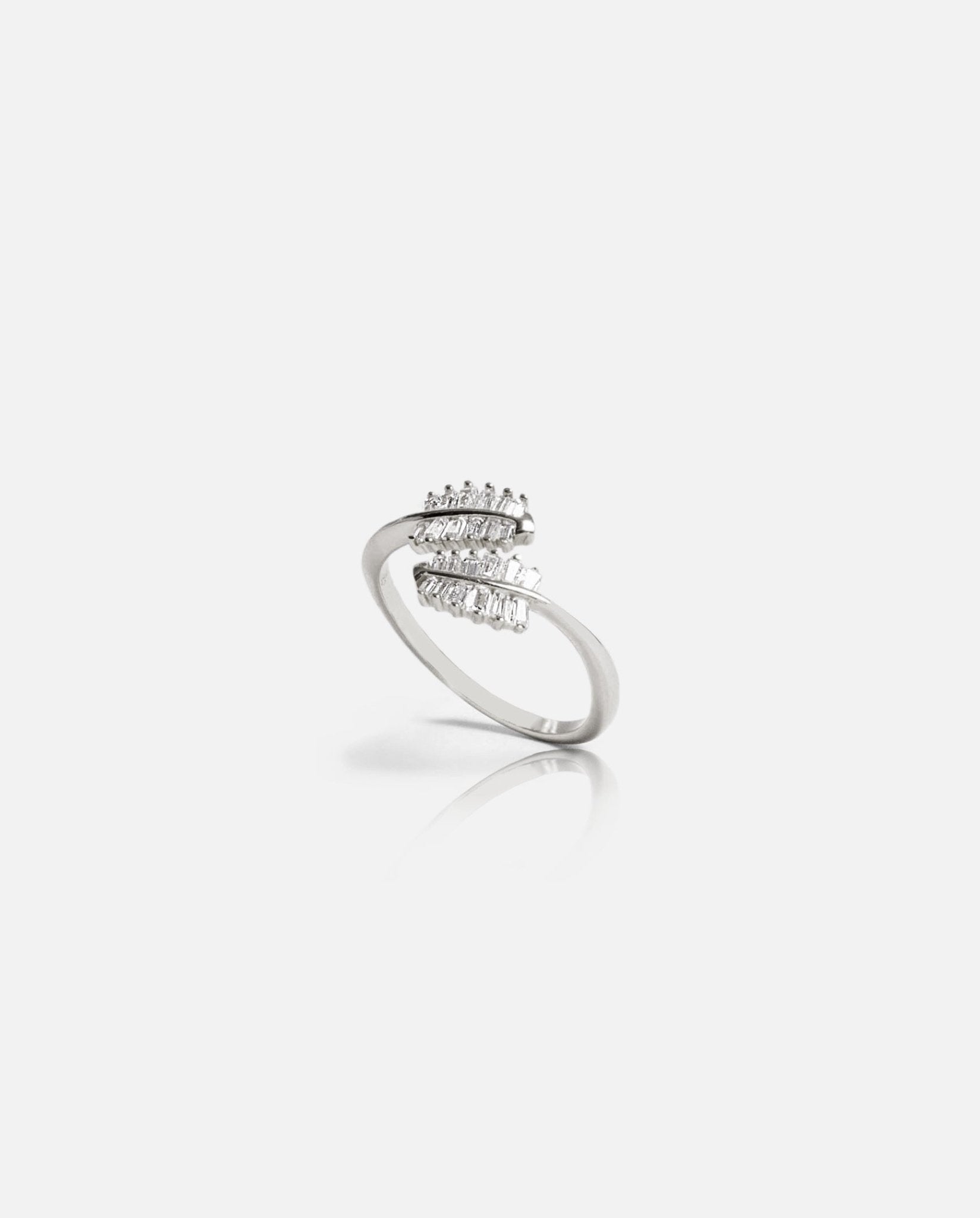 Leaf Ring - White Gold - Cernucci
