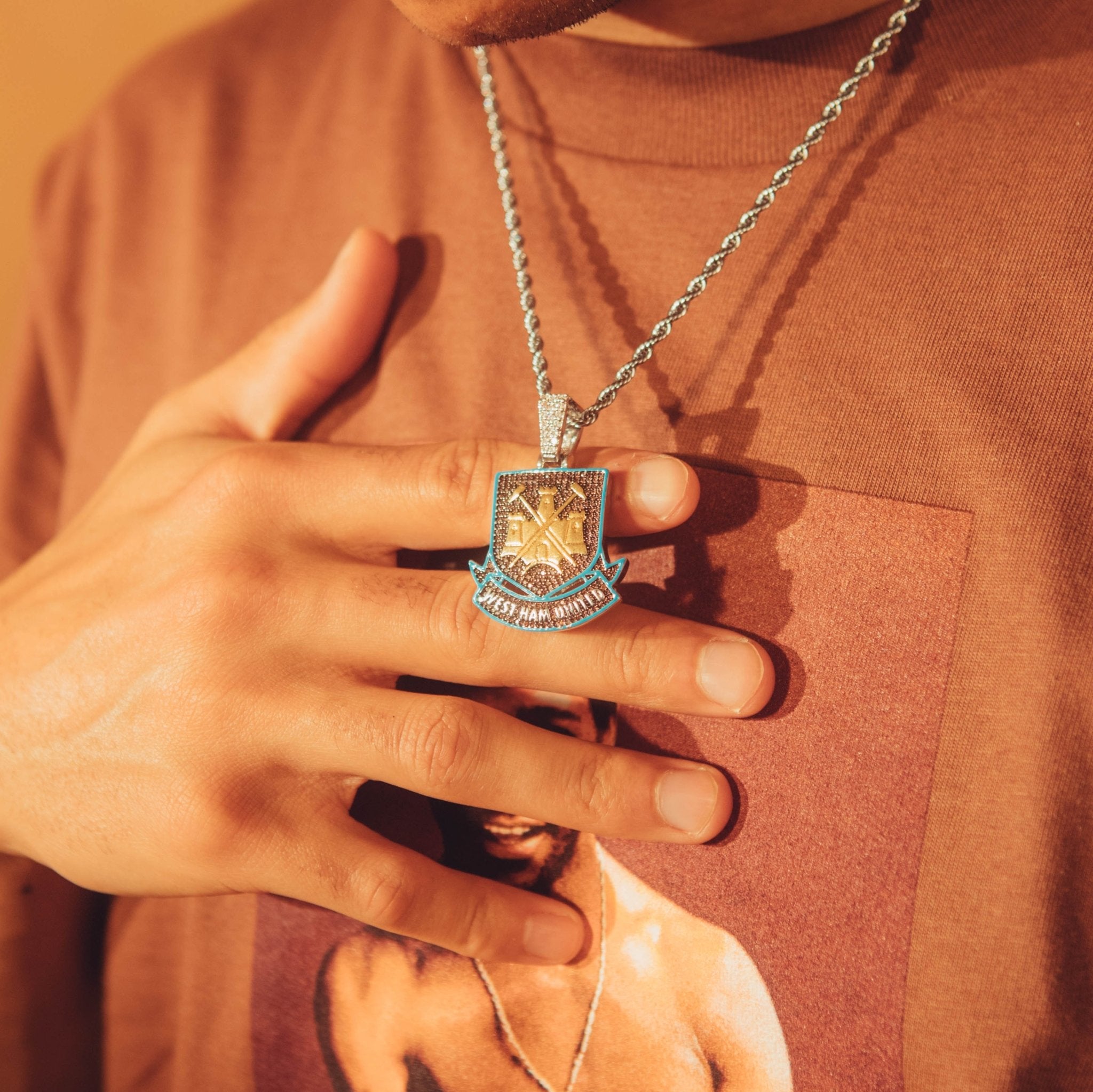 Official Retro West Ham Pendant - Cernucci