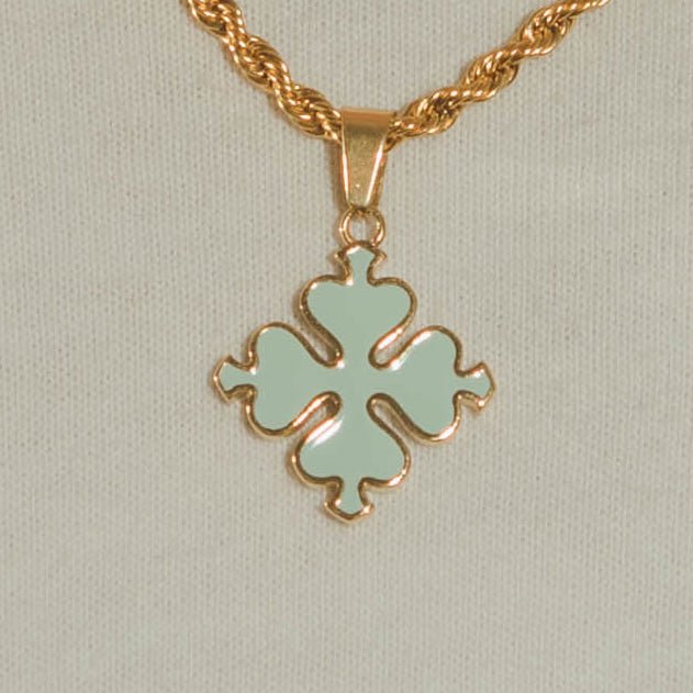 Pale Green Clover Pendant - Gold - Cernucci