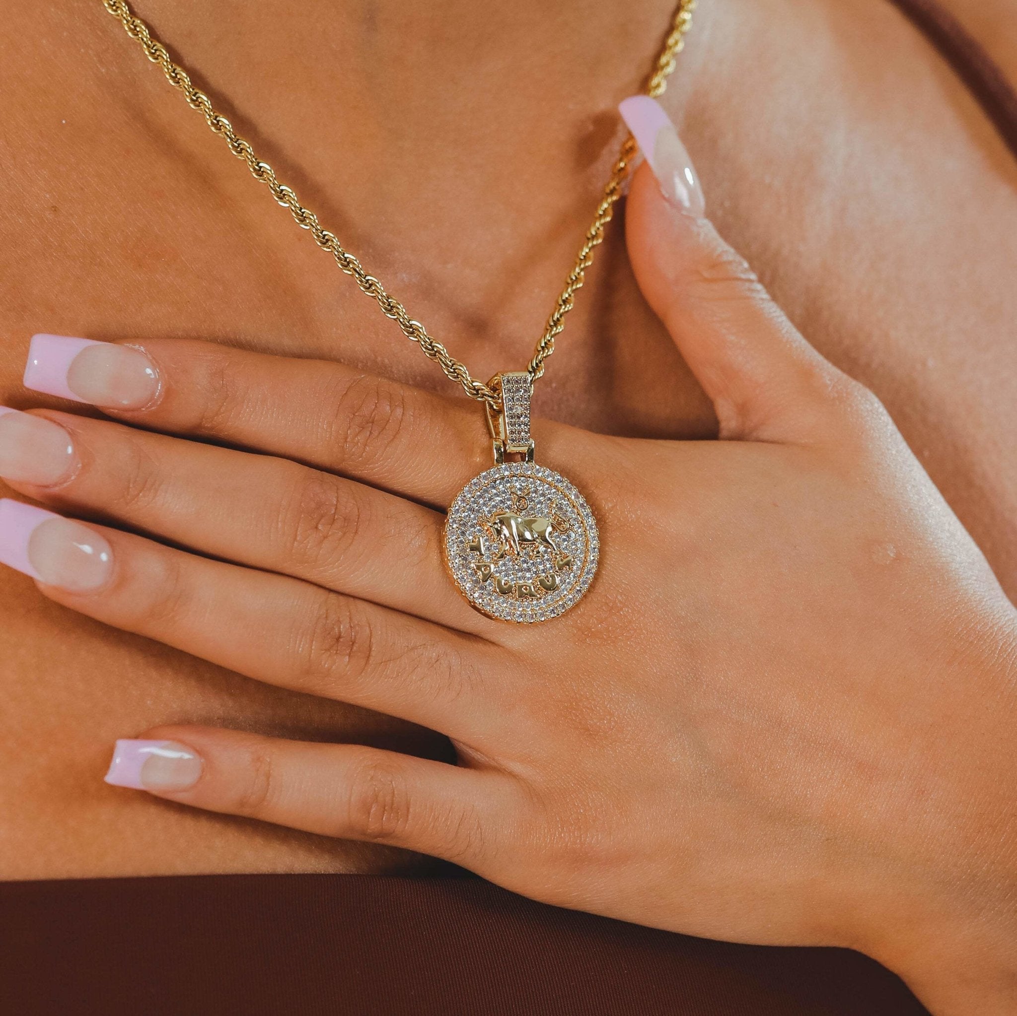 Taurus Zodiac Pendant - Gold - Cernucci